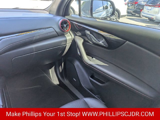 Used 2025 Chevrolet Blazer RS w/ Driver Confidence II Package FWD image 16