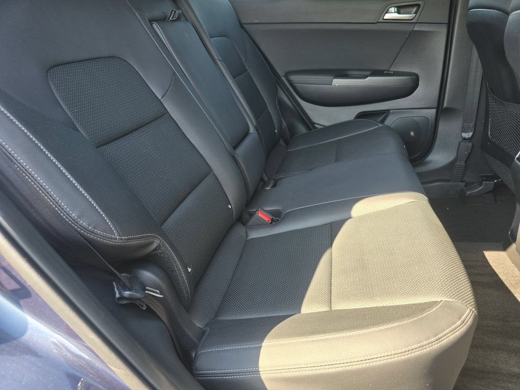 Used 2022 Kia Sportage Nightfall Edition FWD image 18