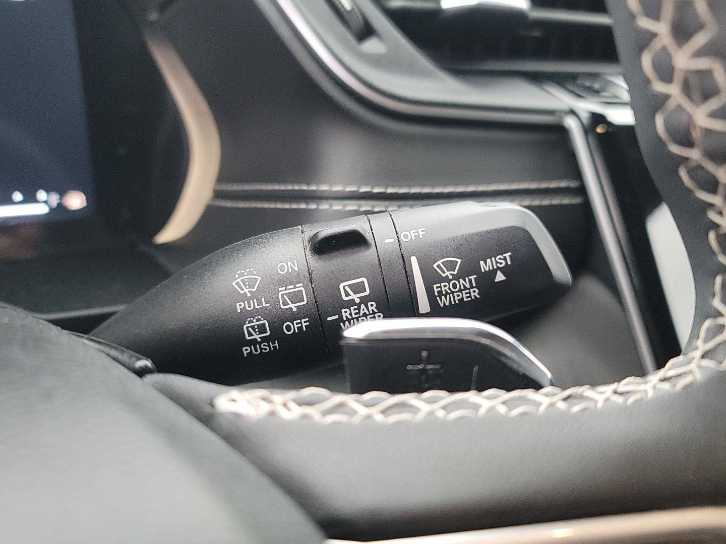 Used 2023 Jeep Grand Cherokee Laredo w/ Luxury Tech Group I image 26