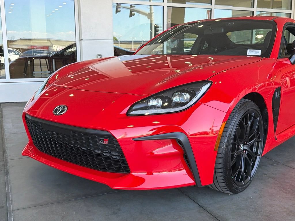 New 2026 Toyota GR86 Premium RWD image 3