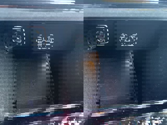 Used 2024 Jeep Wagoneer L Series II w/ Flexible Seating Group AWD/4WD image 27