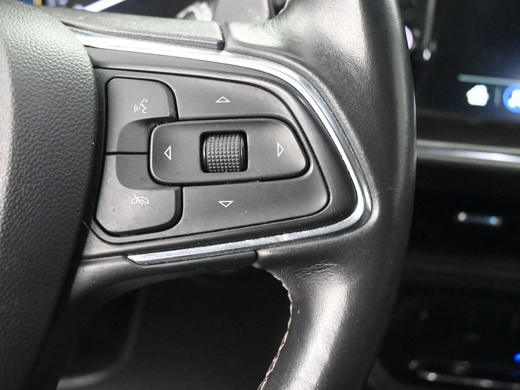 Used 2023 Buick Envision Essence image 31