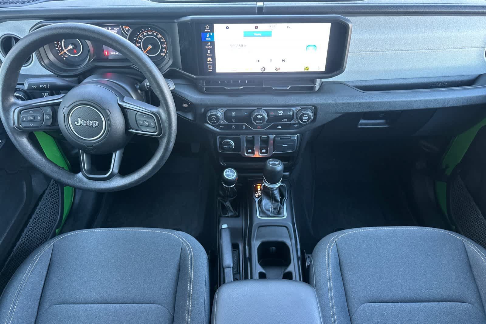 Used 2025 Jeep Wrangler Sport AWD/4WD image 3