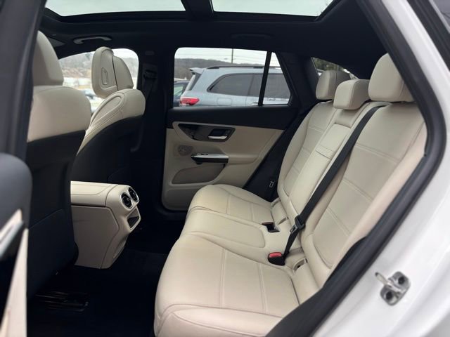 Used 2026 Mercedes-Benz GLC 300 4MATIC image 22