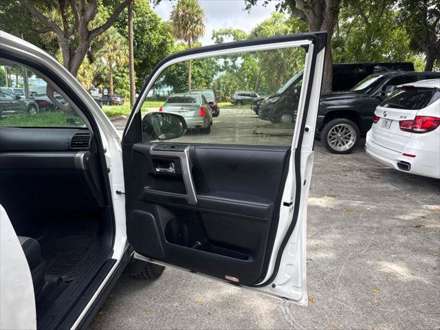 Used 2024 Toyota 4Runner SR5 RWD image 20
