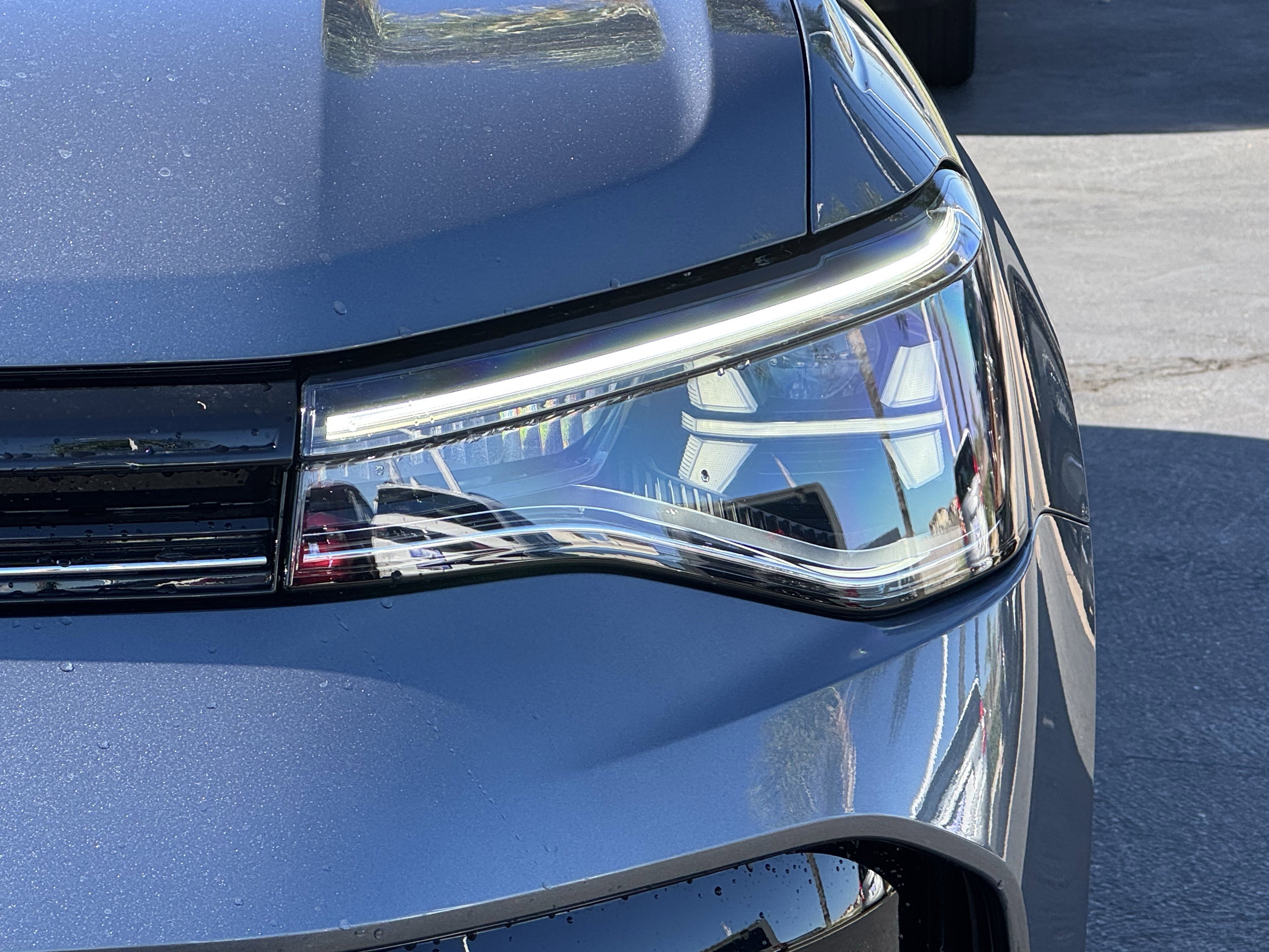 Used 2025 Volkswagen Taos S image 6