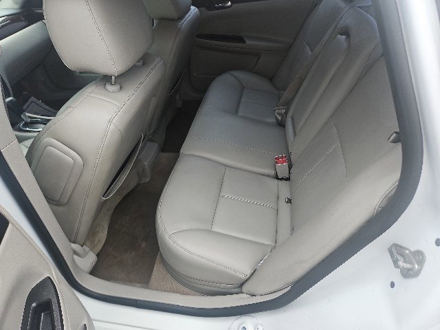 Used 2012 Chevrolet Impala LTZ FWD image 6