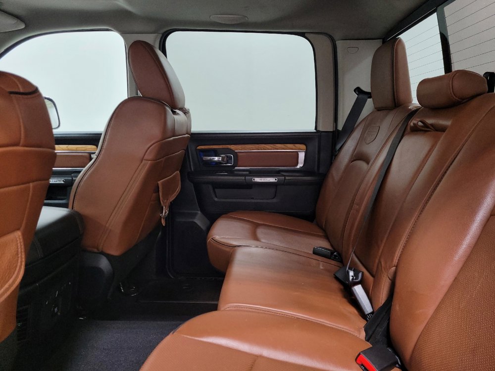Used 2018 RAM 1500 Laramie Longhorn RWD image 18