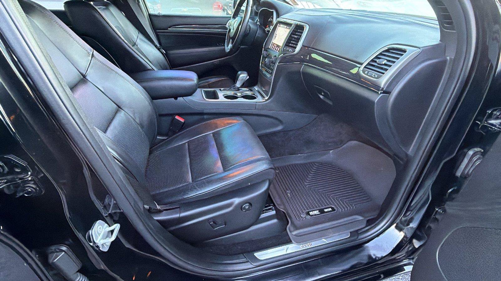 Used 2018 Jeep Grand Cherokee Overland RWD image 20