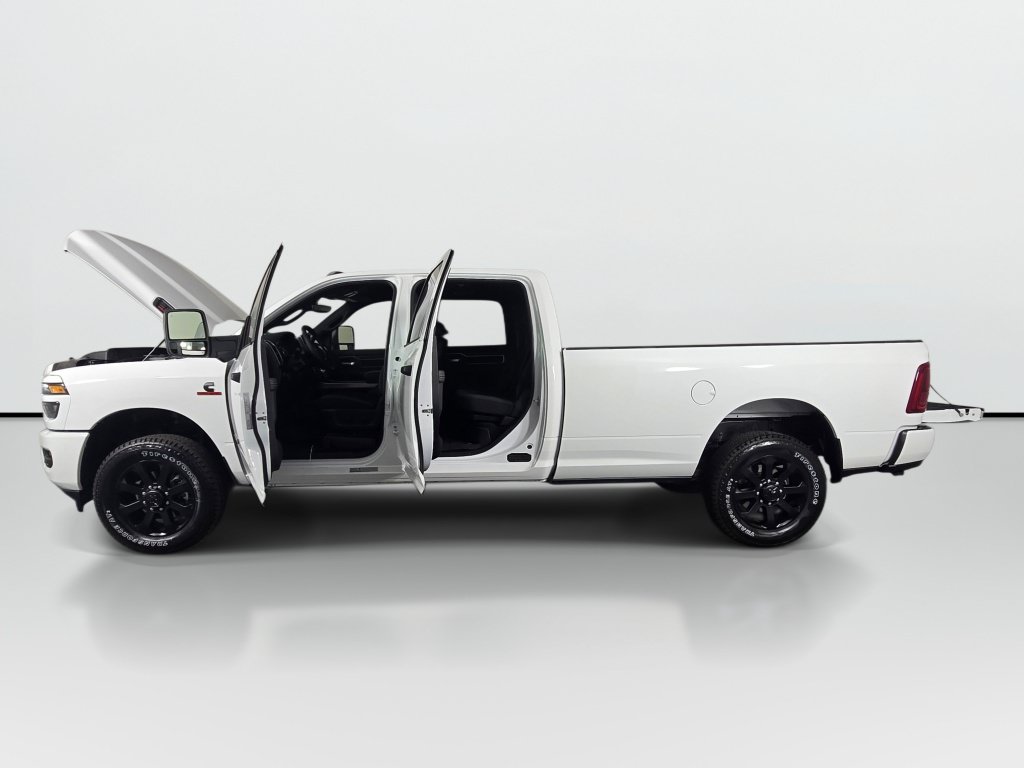New 2026 RAM 3500 Big Horn AWD/4WD image 10