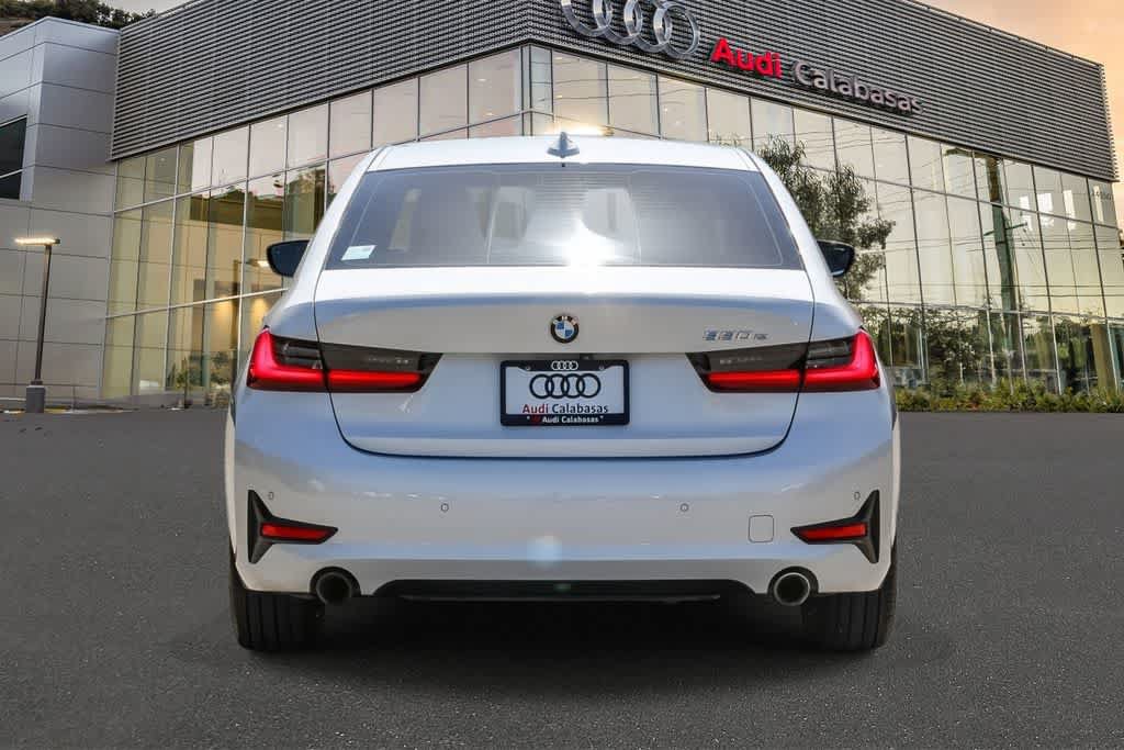 Used 2021 BMW 330e w/ Driving Assistance Package RWD image 3