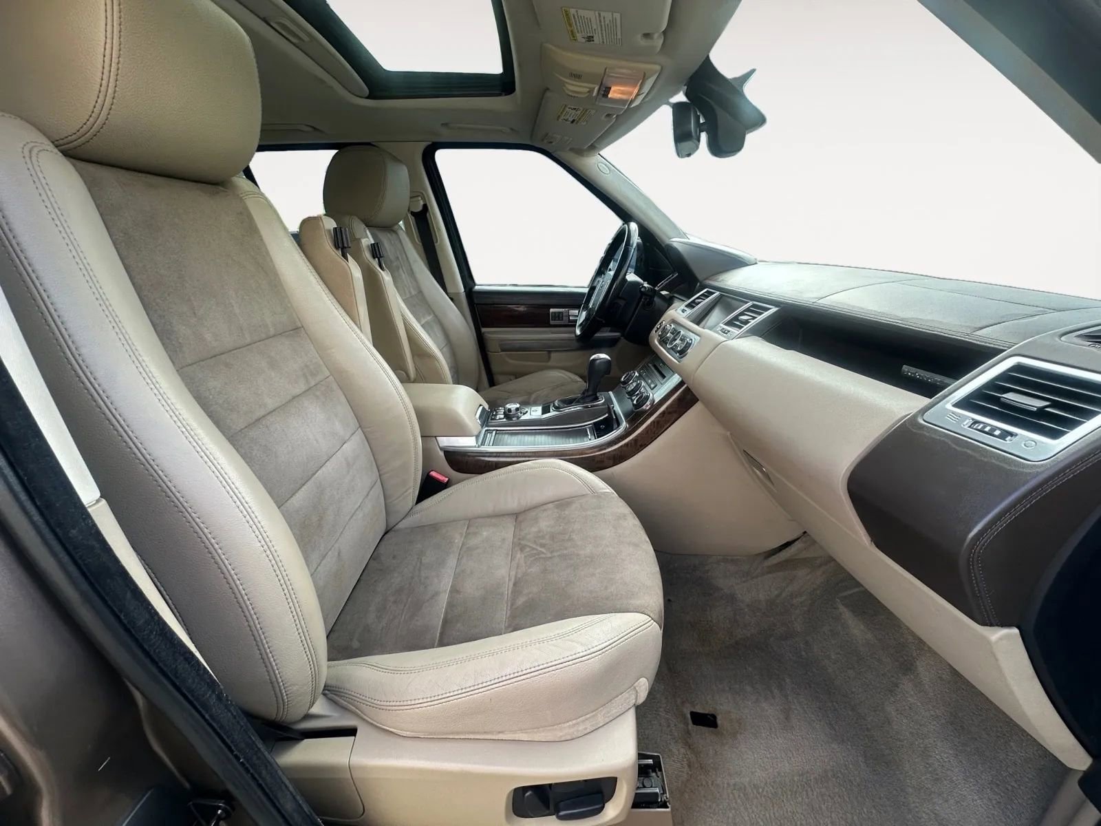 Used 2010 Land Rover Range Rover Sport HSE LUX image 15