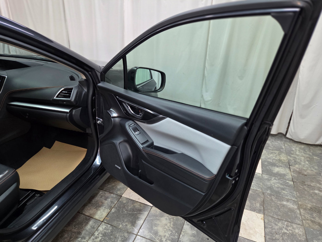 Used 2018 Subaru Crosstrek 2.0i Limited image 12