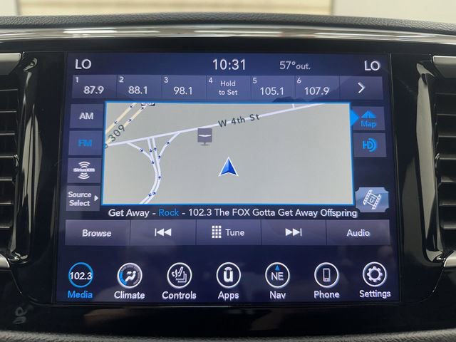 Used 2020 Chrysler Pacifica Touring-L Plus w/ S Appearance Package FWD image 20