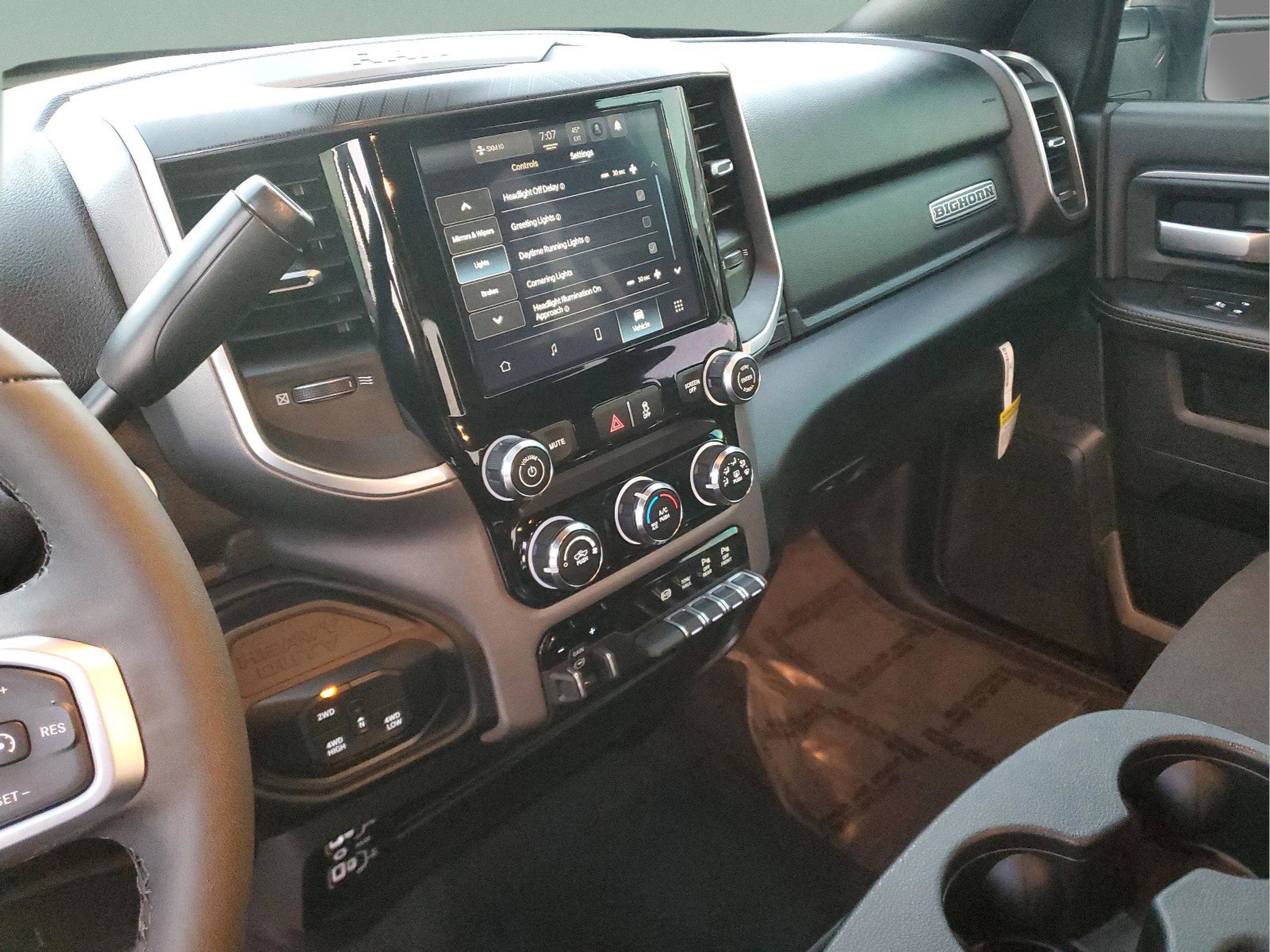 Used 2025 RAM 2500 Big Horn image 24