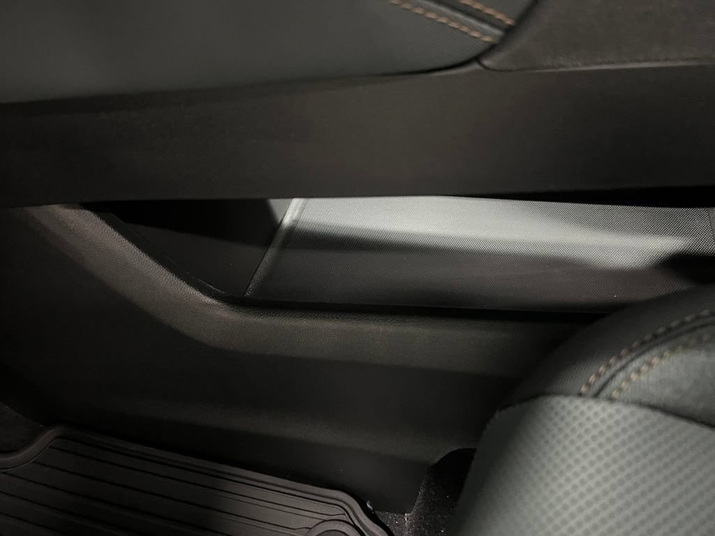 New 2027 GMC Terrain AT4 w/ LPO, Floor Liner Package AWD/4WD image 24