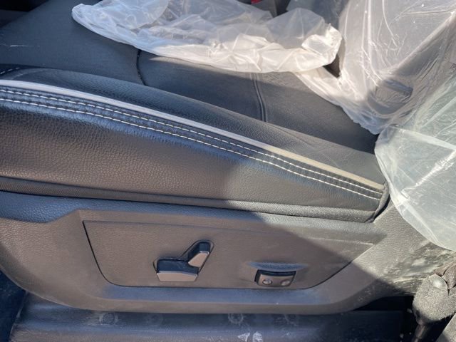 Used 2025 RAM 2500 Laramie w/ Sport Appearance Package image 5