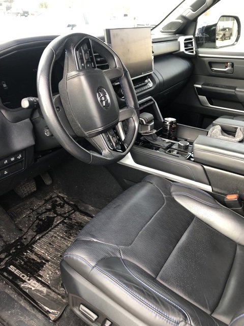 Used 2024 Toyota Sequoia Platinum image 5