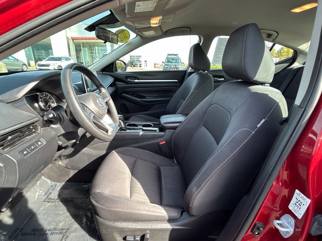 Used 2021 Nissan Altima 2.5 SV FWD image 15