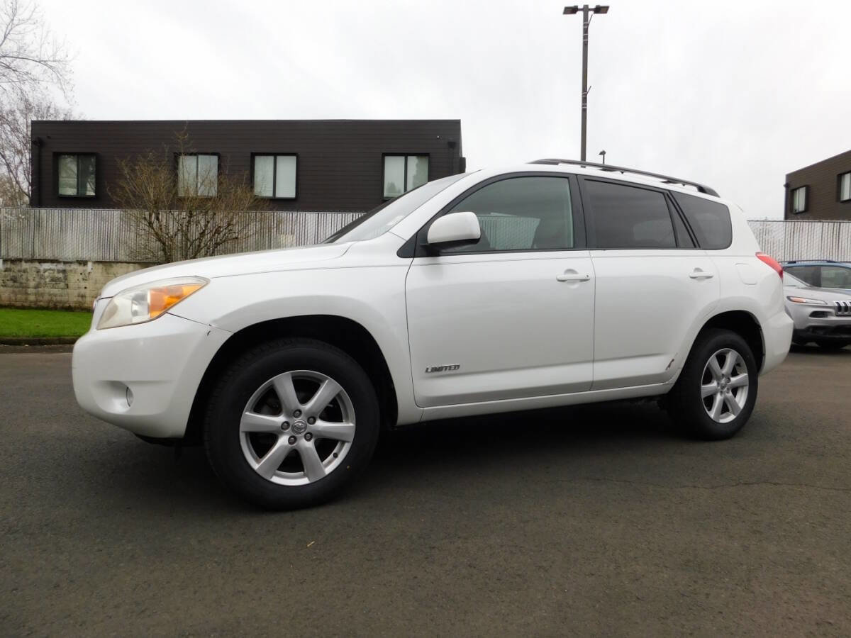 Used 2007 Toyota RAV4 Limited AWD/4WD image 4