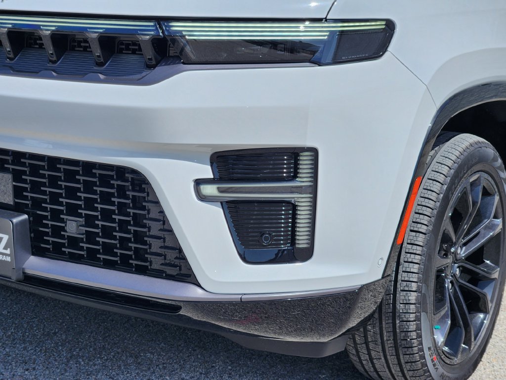 New 2026 Jeep Grand Wagoneer Summit AWD/4WD image 7