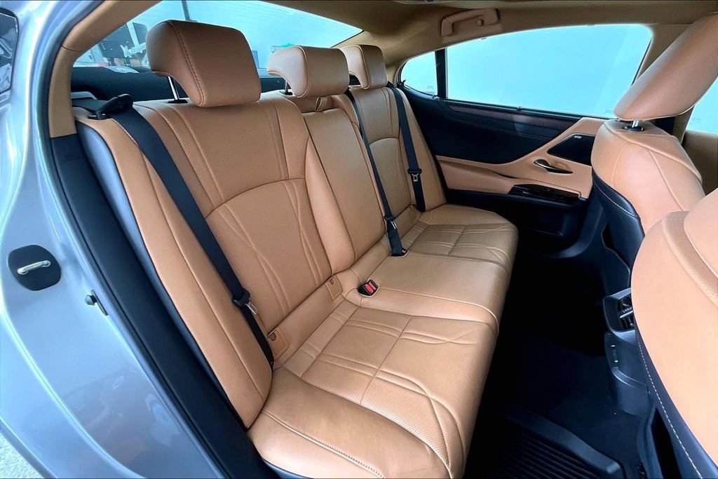 Used 2024 Lexus ES 350 Ultra Luxury image 35