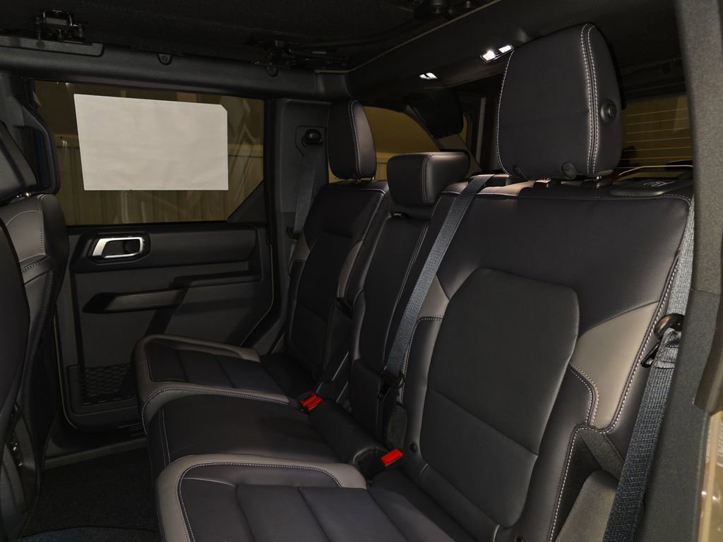 New 2026 Ford Bronco Outer Banks w/ Sasquatch Package image 20