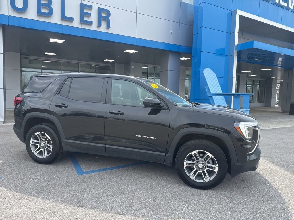 Used 2025 GMC Terrain Elevation image 30