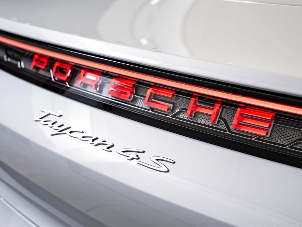New 2026 Porsche Taycan 4S AWD/4WD image 18
