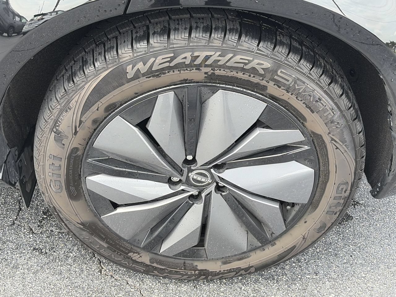 Certified 2024 Nissan Ariya FWD image 9