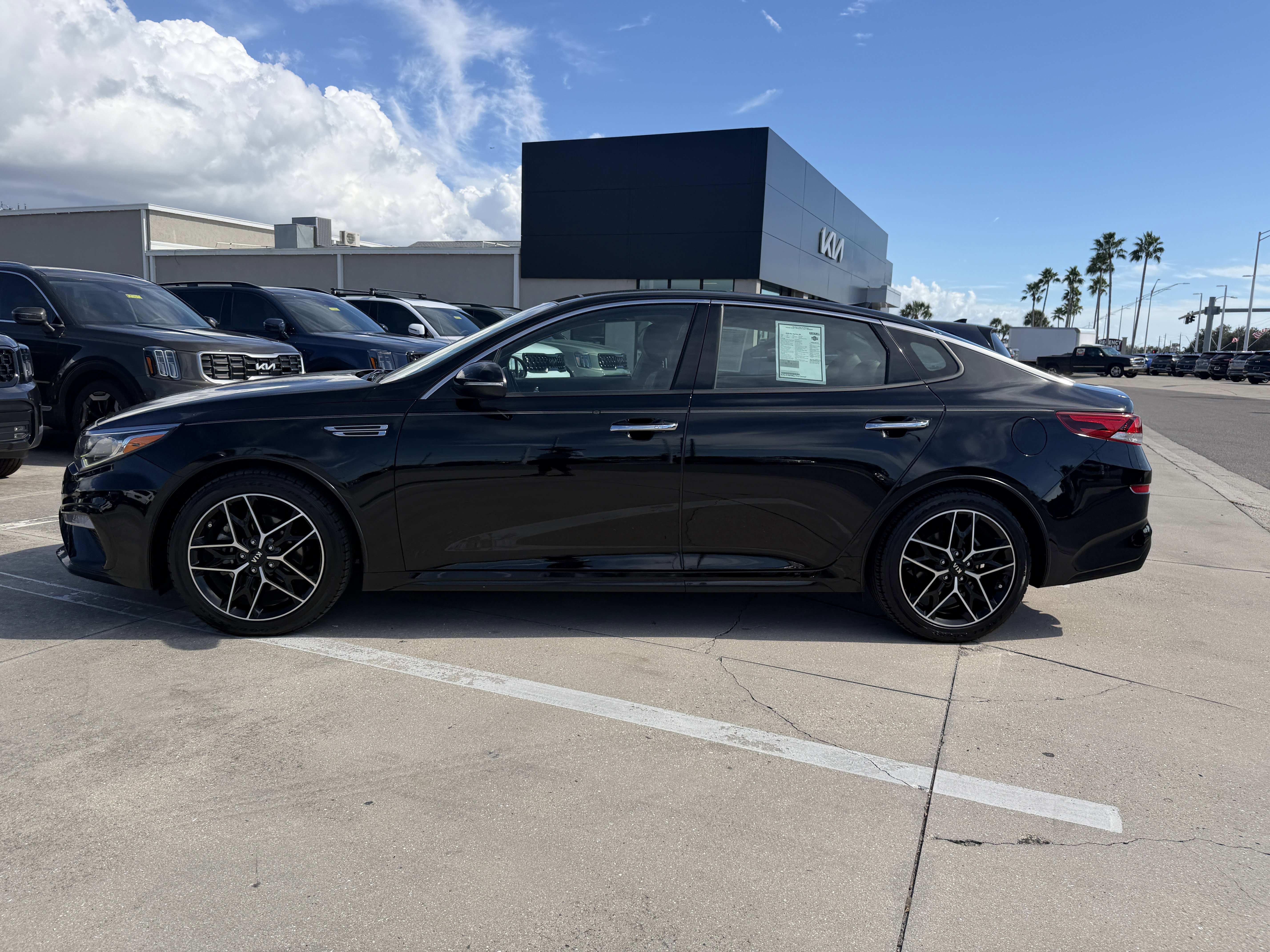 Certified 2020 Kia Optima SE image 10