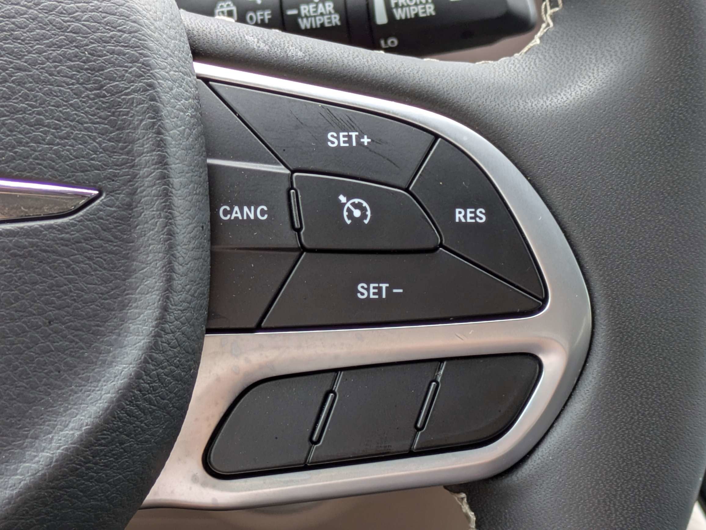 Used 2024 Chrysler Voyager LX FWD image 33