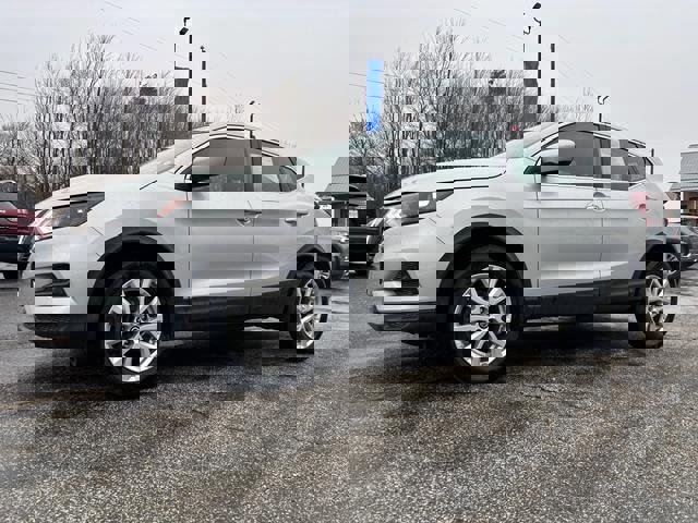 Used 2020 Nissan Rogue Sport S w/ Appearance Package image 3