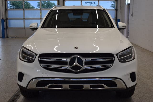 Used 2022 Mercedes-Benz GLC 300 4MATIC image 3