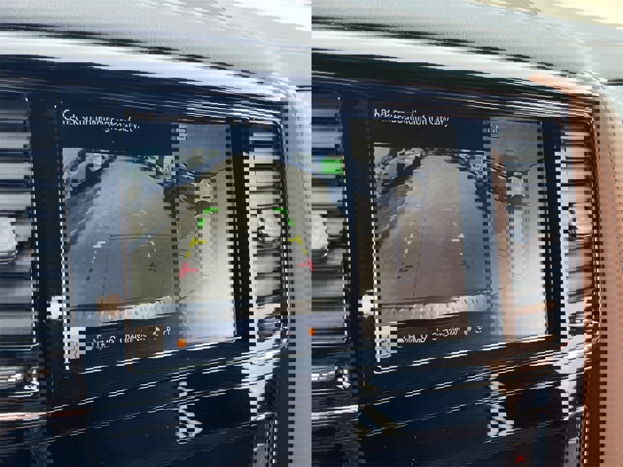 Used 2021 INFINITI QX80 Sensory w/ All-Season Package image 16