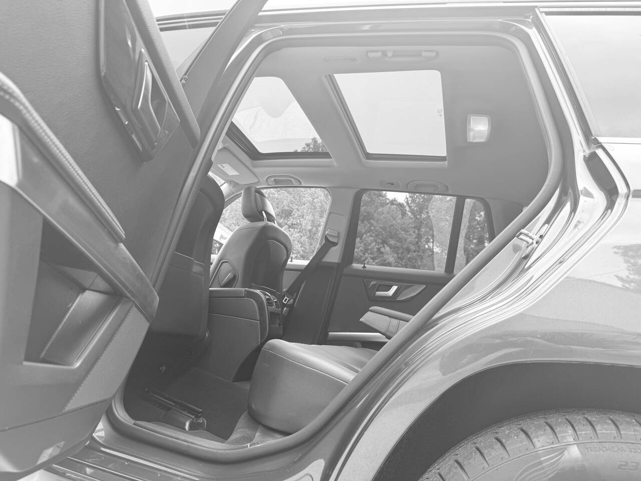 Used 2015 Mercedes-Benz GLK 350 4MATIC image 6