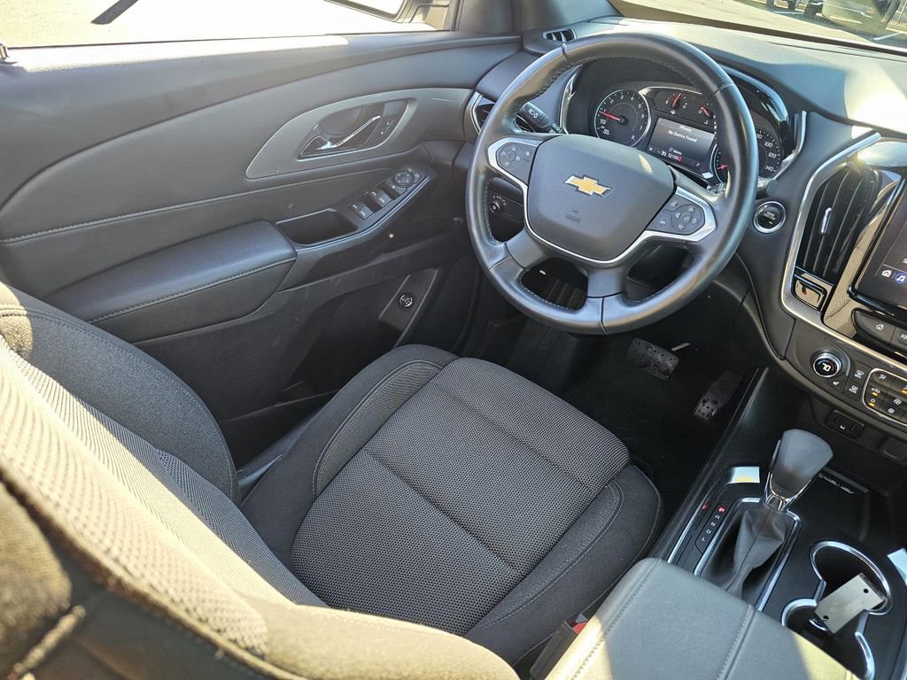 Used 2022 Chevrolet Traverse LT w/ LPO, Floor Liner Package image 27