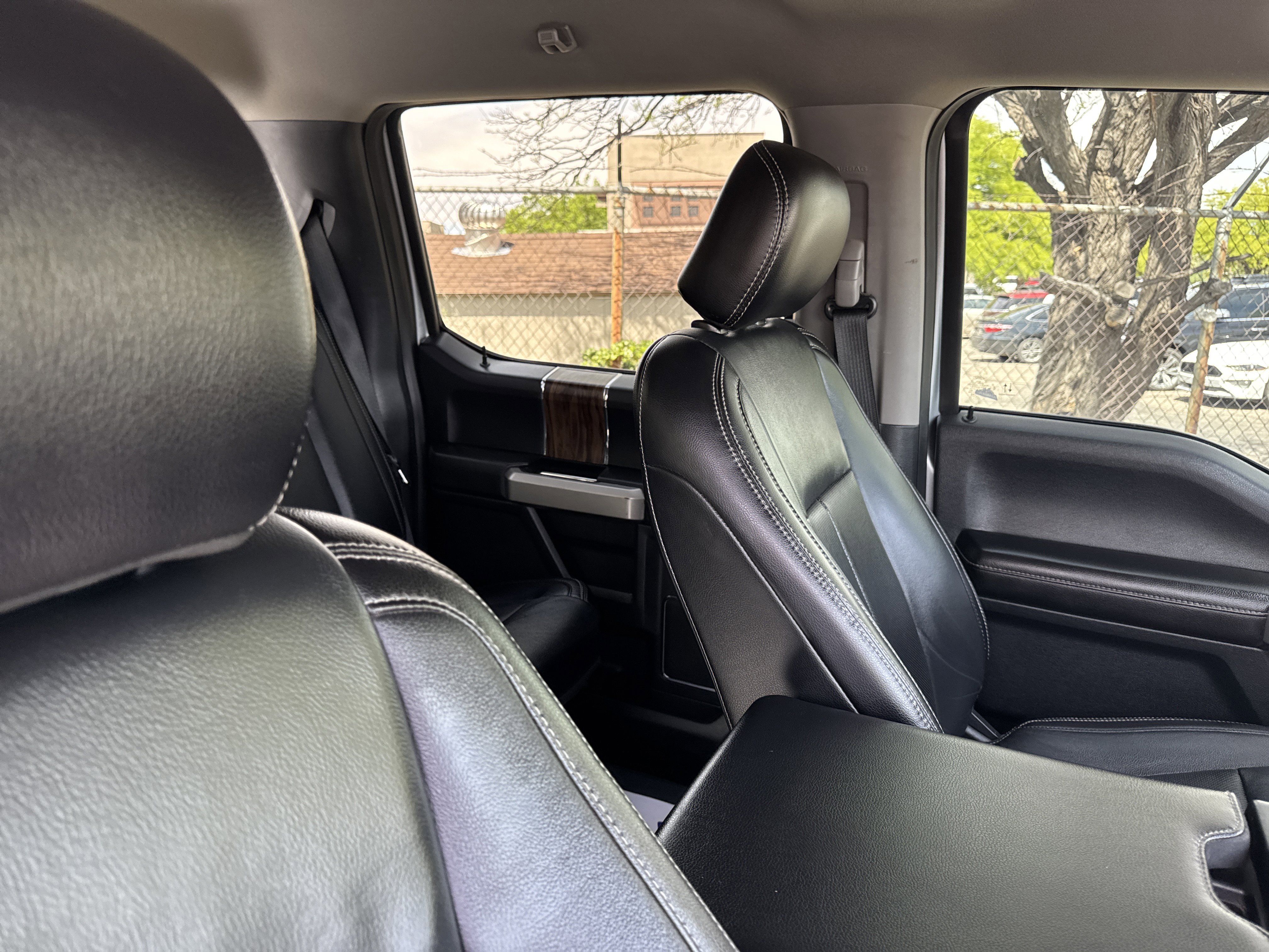 Used 2020 Ford F150 Lariat image 18
