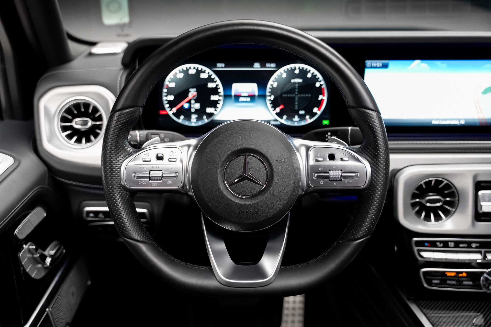 Used 2023 Mercedes-Benz G 550 image 43