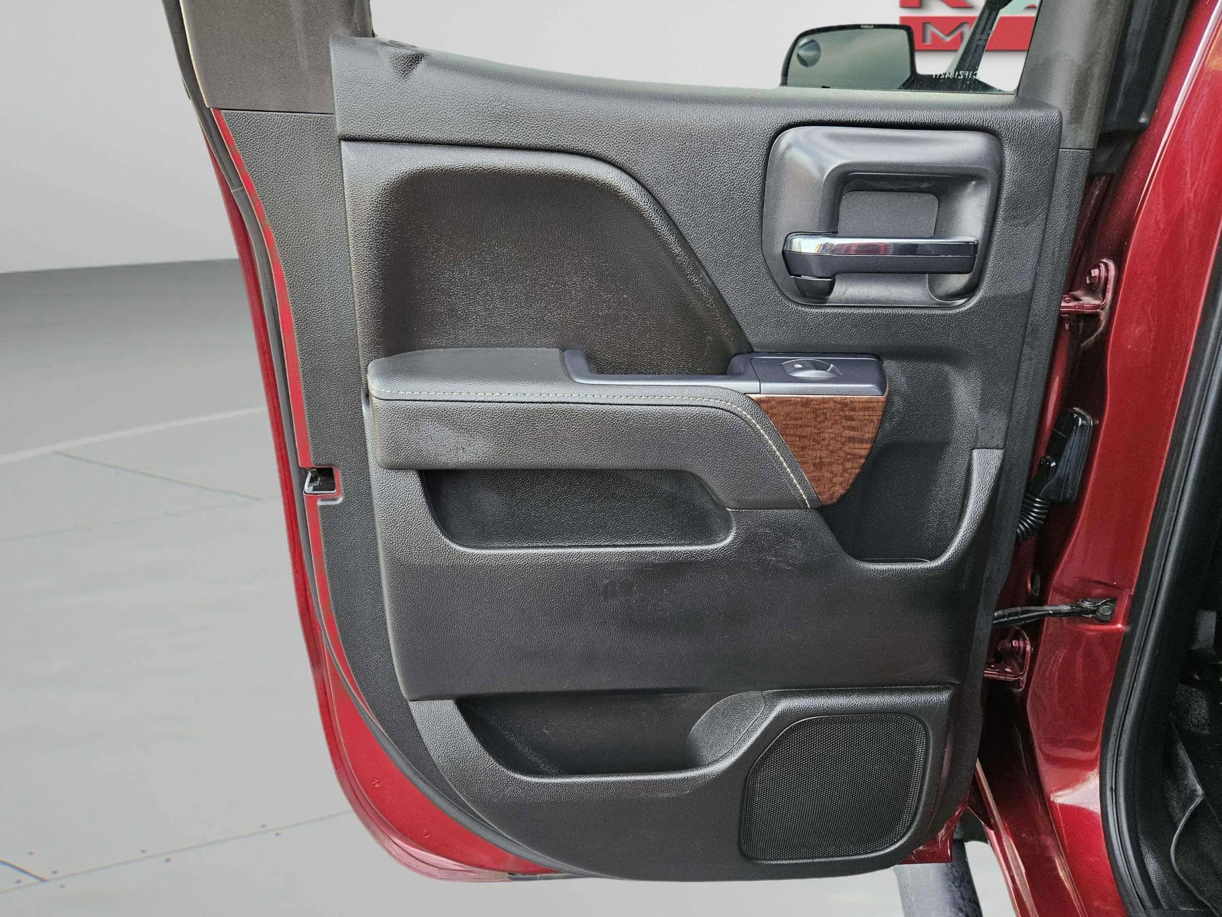 Used 2015 GMC Sierra 1500 SLE w/ SLE Value Package image 18