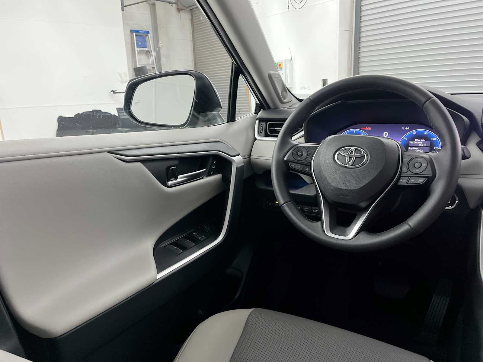 Used 2023 Toyota RAV4 Limited AWD/4WD image 15