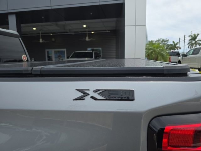 Used 2024 GMC Sierra 1500 Elevation w/ Elevation Premium Package AWD/4WD image 6