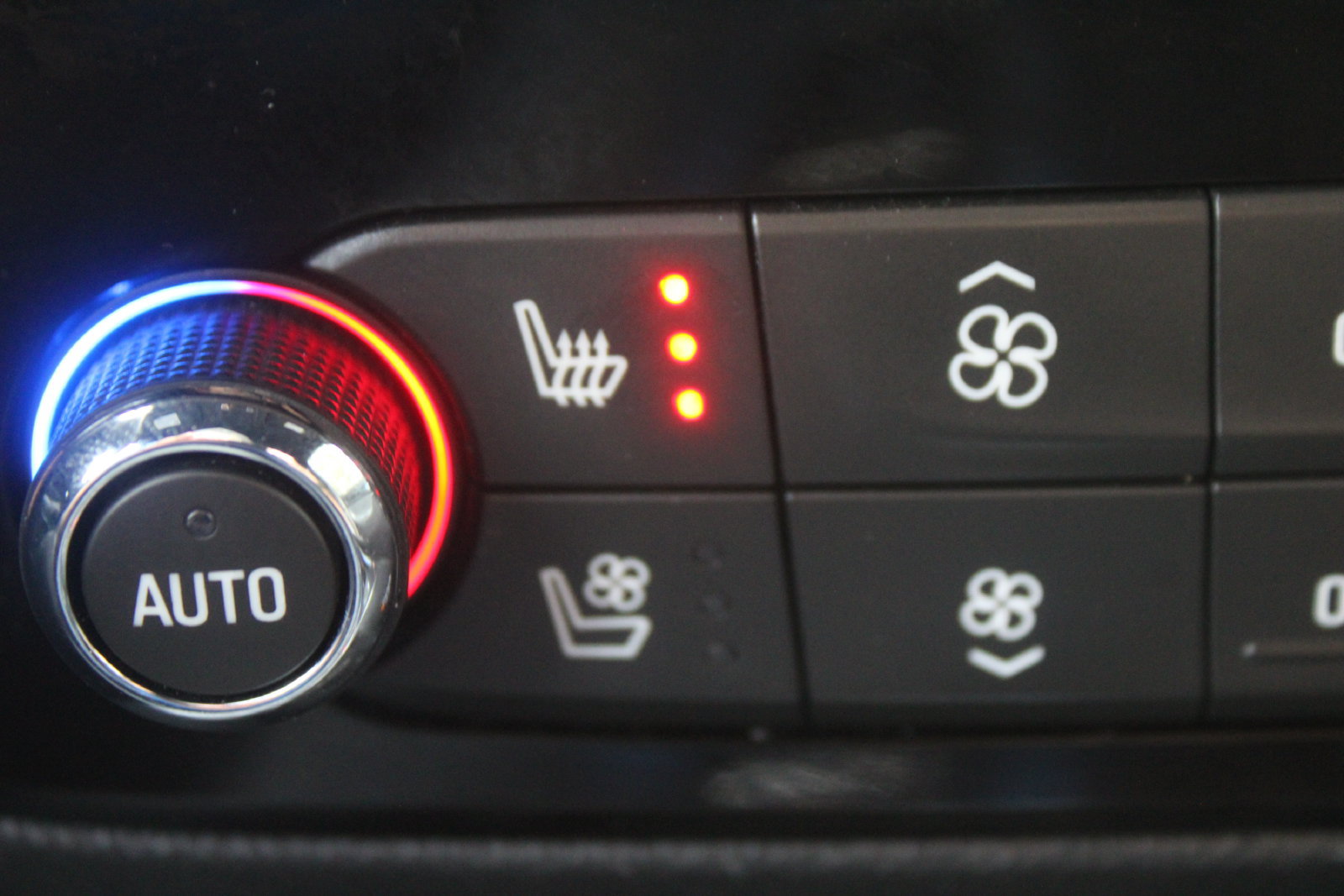 Used 2022 Buick Enclave Premium FWD image 47