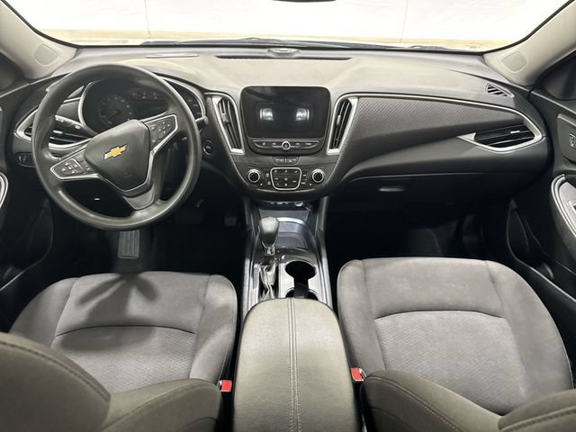 Used 2025 Chevrolet Malibu LT FWD image 19