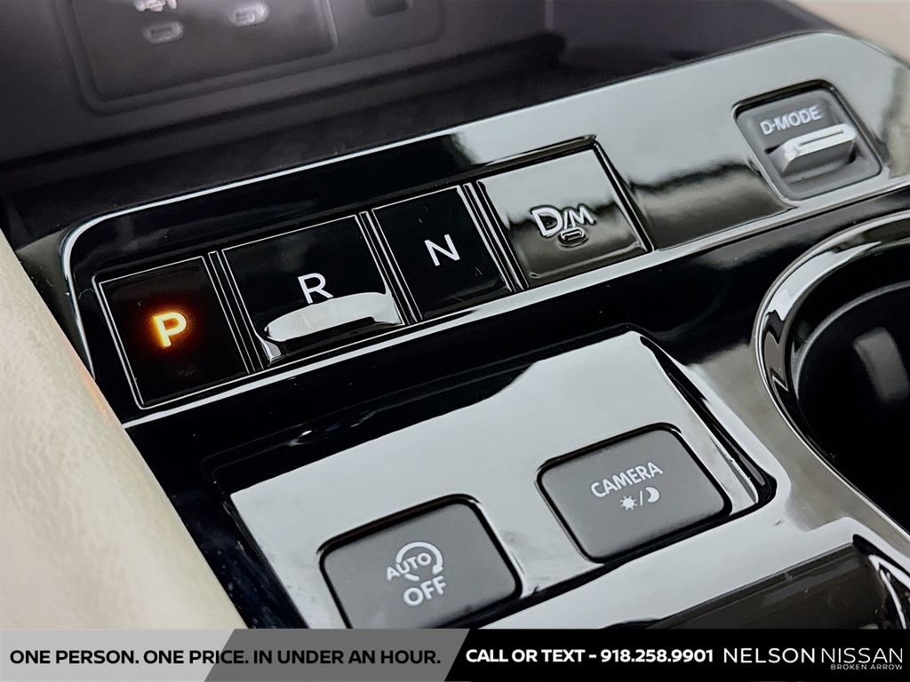 Certified 2025 Nissan Murano SV image 16