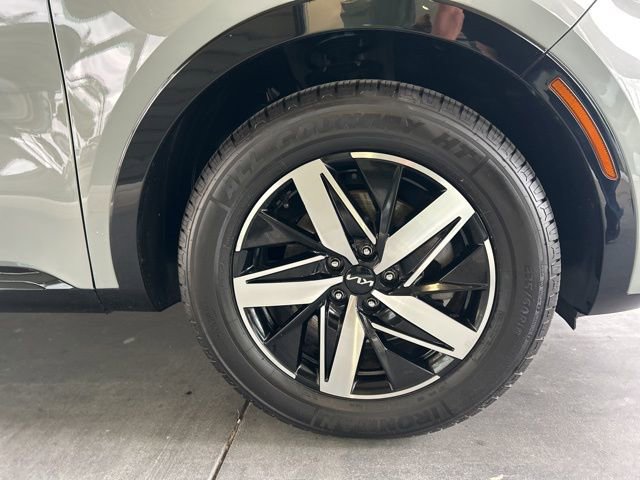 Used 2023 Kia Sorento EX w/ Panoramic Sunroof Package image 40