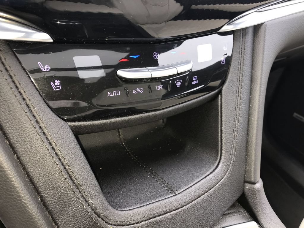 Used 2023 Cadillac XT6 Sport AWD/4WD image 19