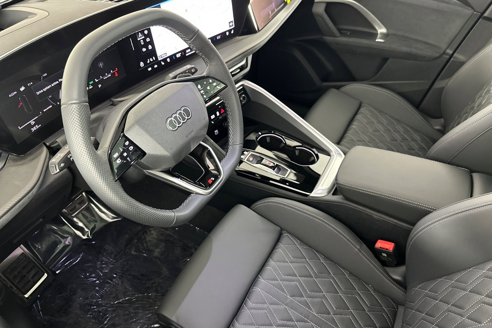 New 2025 Audi SQ5 Prestige image 9