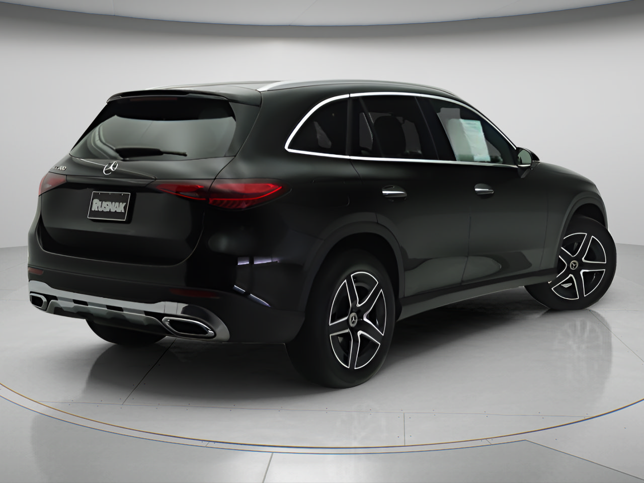 Used 2026 Mercedes-Benz GLC 300 image 4