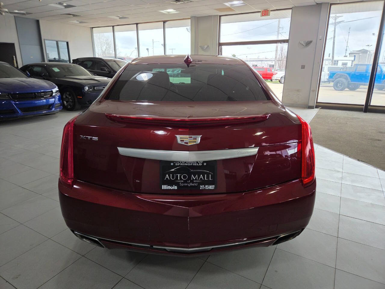 Used 2016 Cadillac XTS Luxury w/ Driver Awareness Package image 6